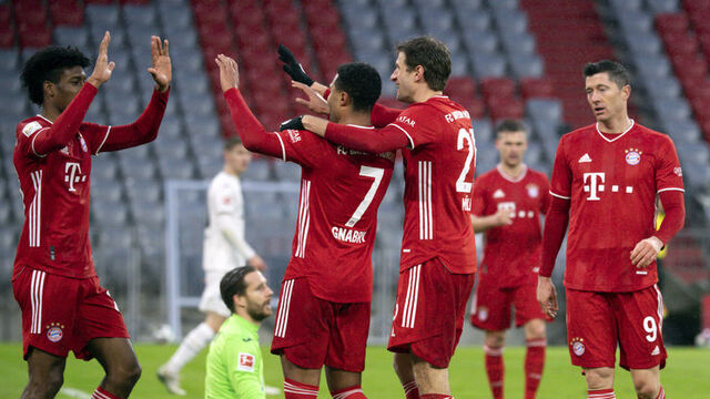 Bayern, Hoffenheim'ı farklı geçti