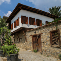 Yunan Kuvvetleri ateşe verdi