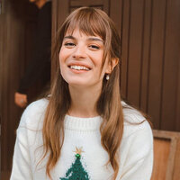 Yeni sevgilisiyle ortaya çıktı