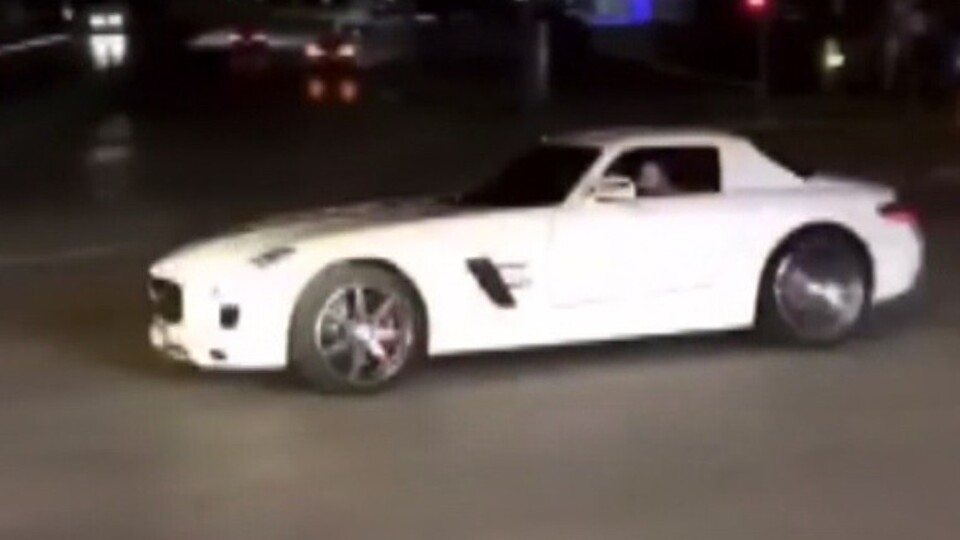 Ünlü futbol menajerine drift cezası!