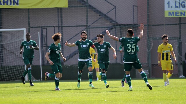 Giresunspor liderliğini sürdürdü
