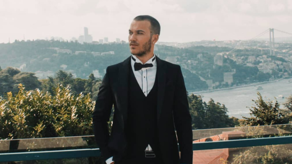 Survivor Sergen kimdir?