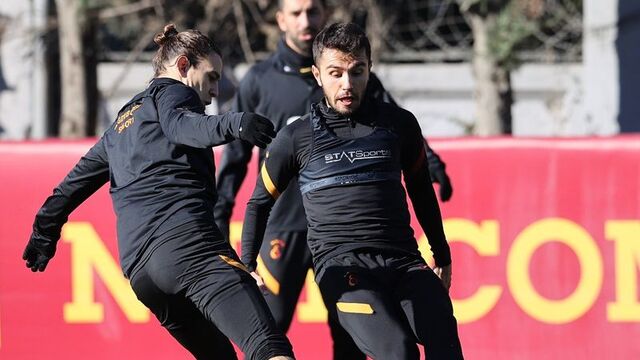 Feghouli salonda çalıştı