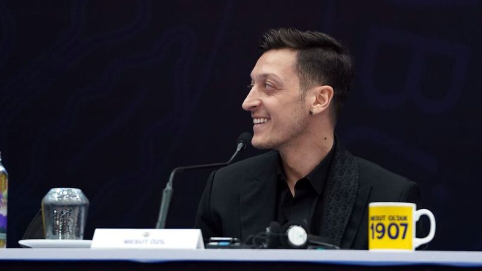 Mesut'tan İrfan'a hoş geldin!