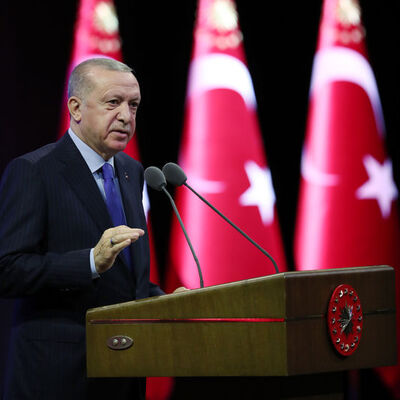 Cumhurbaşkanı Erdoğan: Öğrenci misiniz, terörist mi?