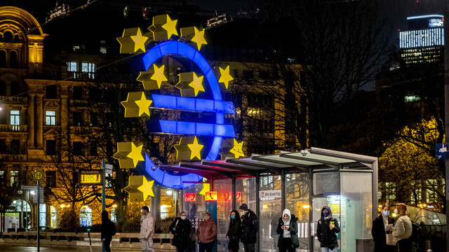 ECB swap hatlarını uzattı