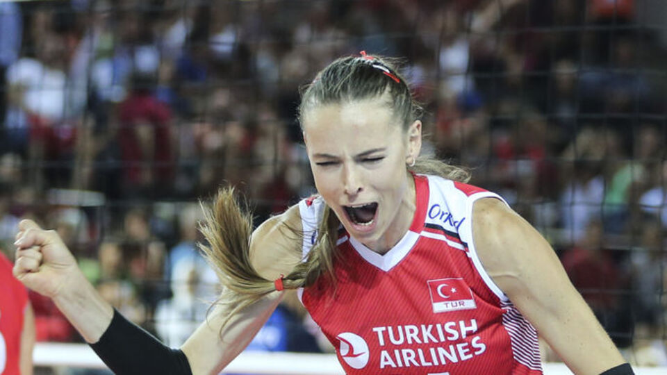 Eda Erdem Dündar tarihe geçti!