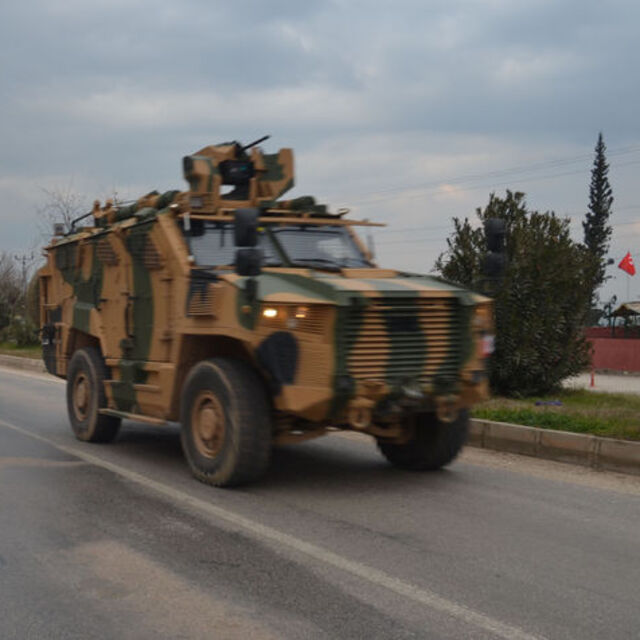 Suriye sınırına askeri sevkiyat