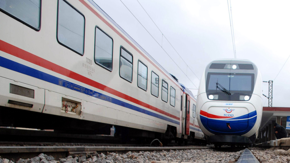 Ankara-İzmir YHT projesi hayata geçiyor