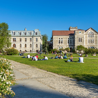 Boğaziçi Üniversitesi'ne Hukuk ve İletişim Fakültesi