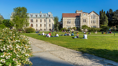 Boğaziçi Üniversitesi'ne Hukuk ve İletişim Fakültesi