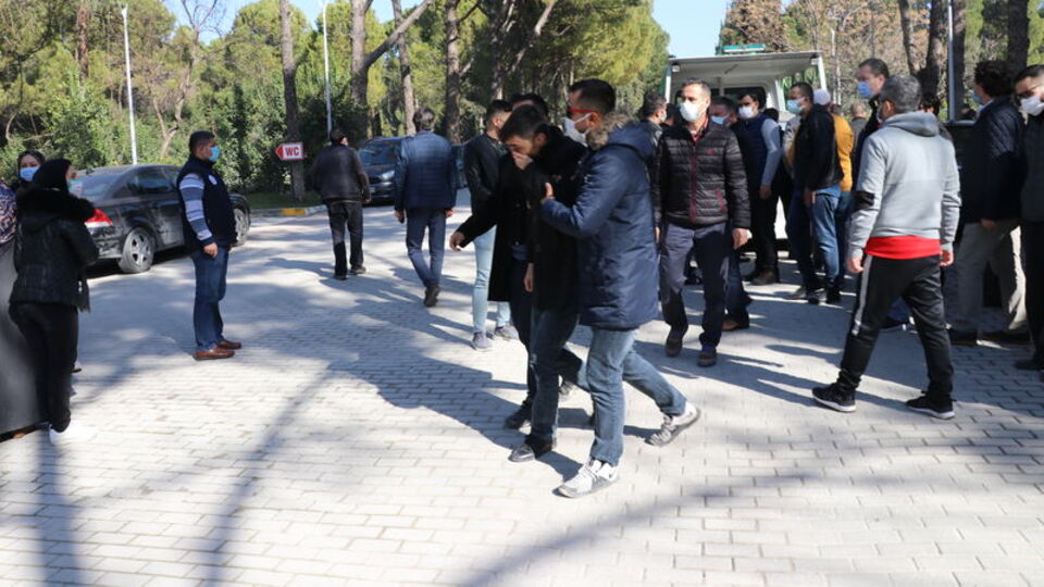 Denizli'yi yasa boğan Elif defnedildi