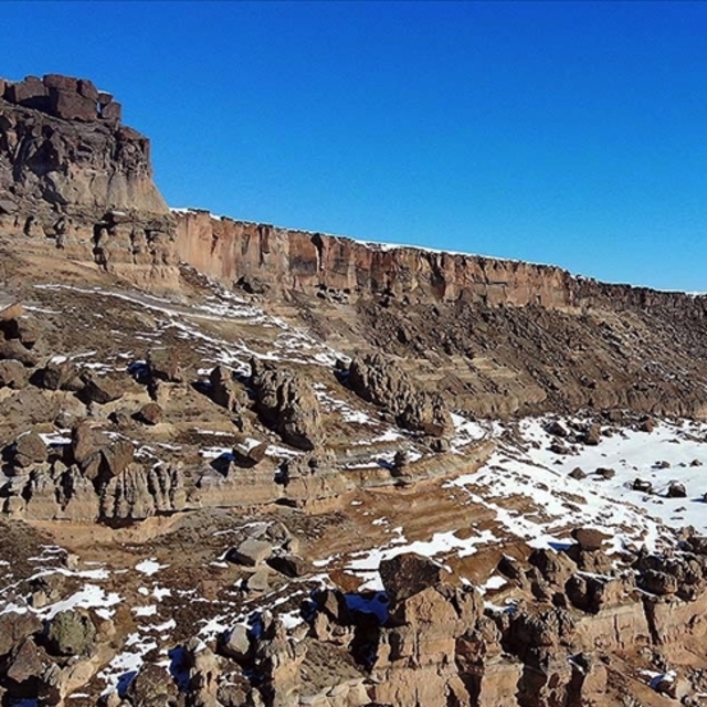 Ağrı'daki Meya Antik Kenti'nde kış güzelliği