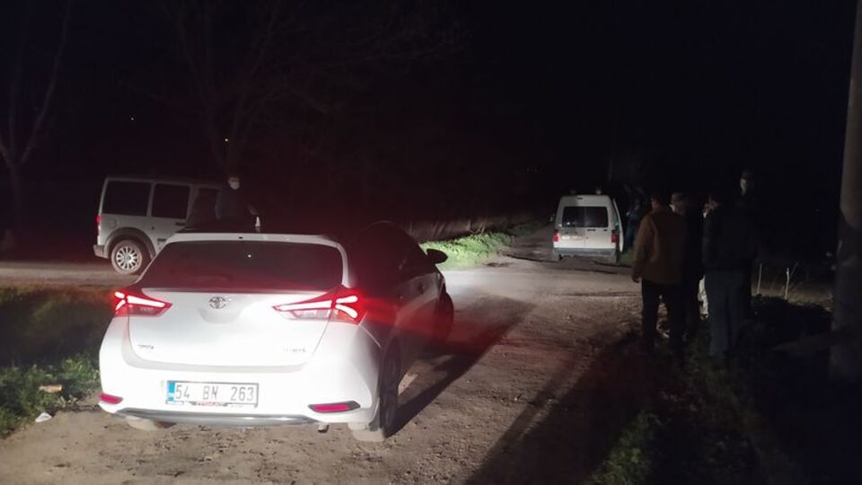 Sakarya'da dehşet! Öldürüp attılar!