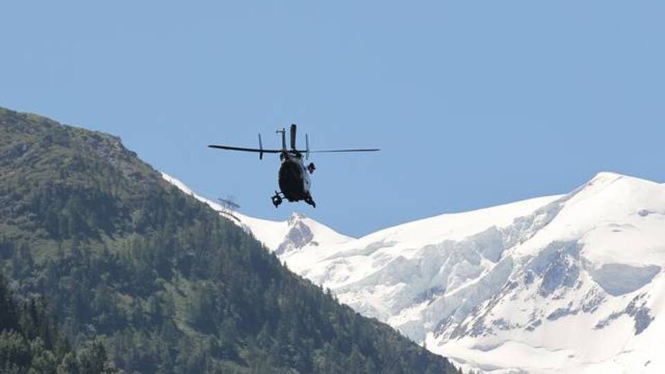 Fransa'da helikopter düştü! Ölüler var
