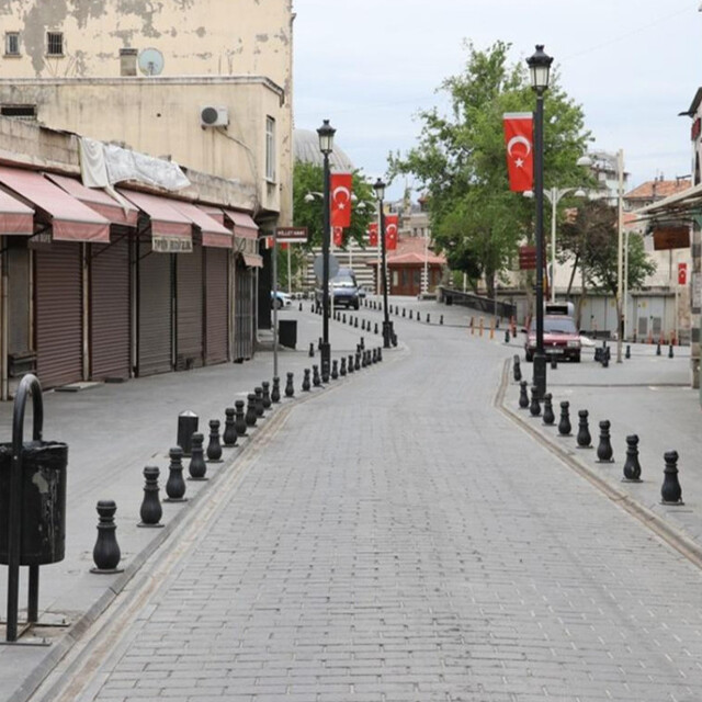 Bu hafta sonu sokağa çıkma yasağı var mı?