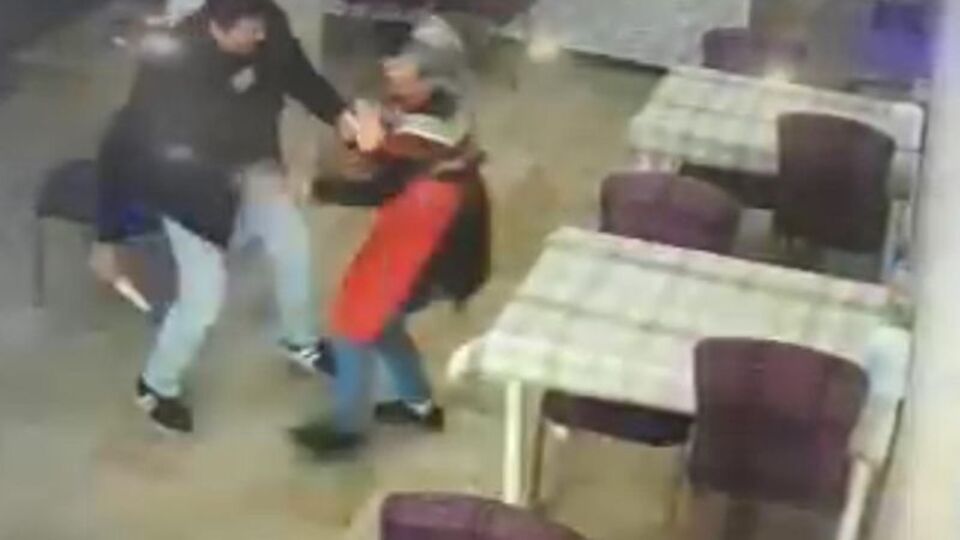 İndirim yapmadı! Öldürdü!