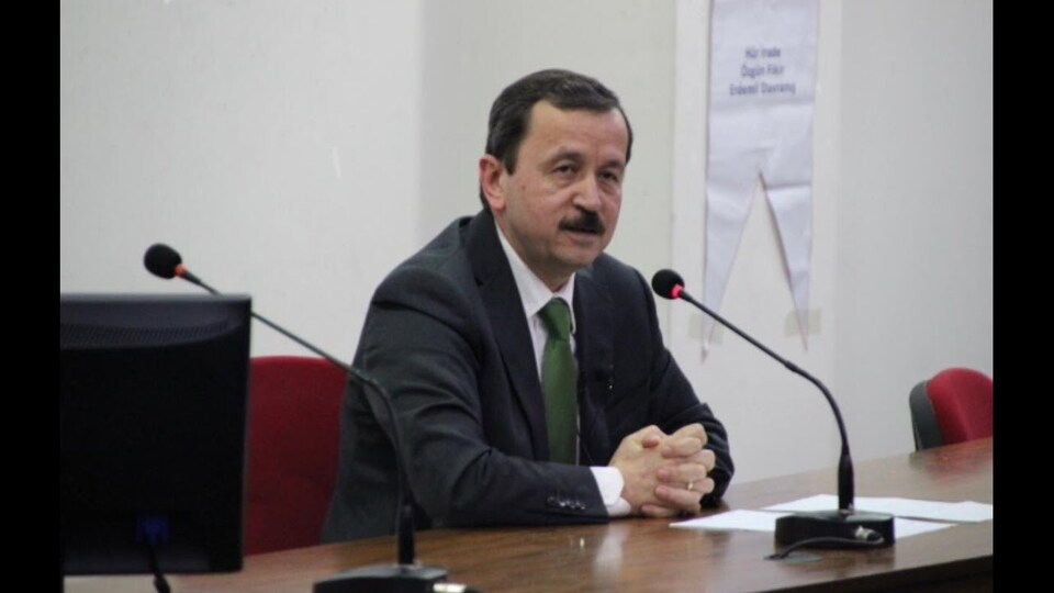 Mete Gündoğan kimdir?