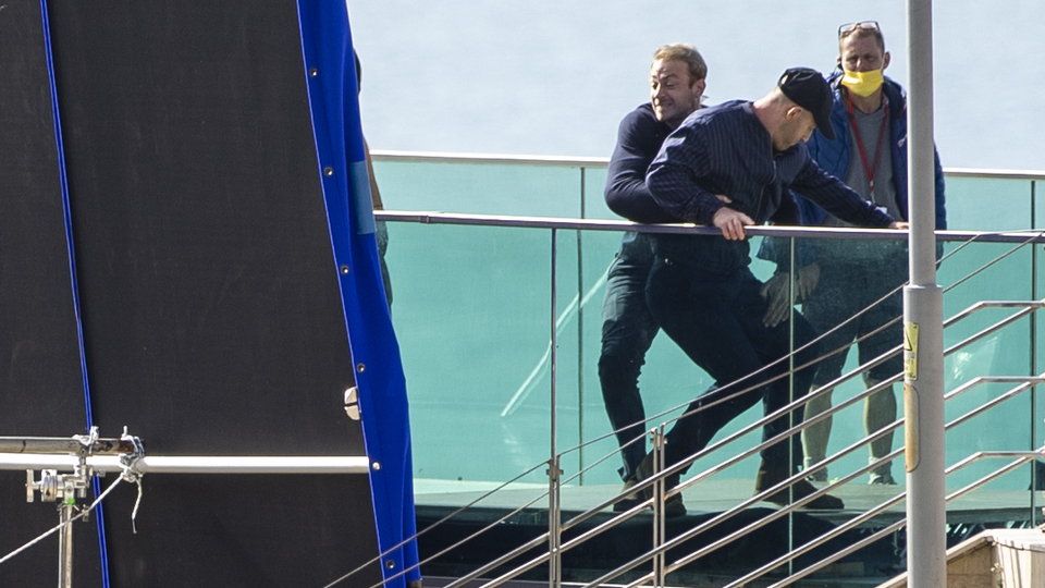 Meydanlar trafiğe kapatıldı