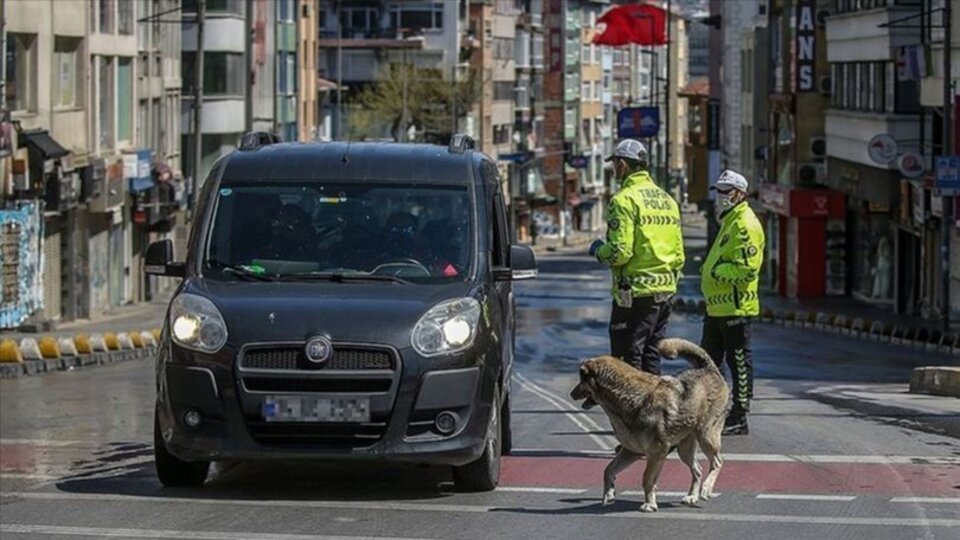 Hafta sonu yasağı saat kaçta başlıyor?