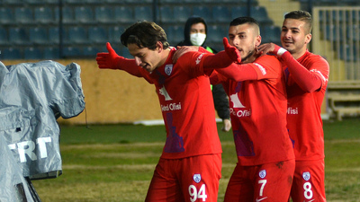 Altınordu 3'lü çekti