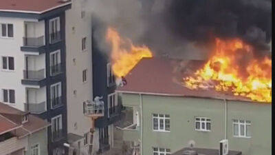 Mahalleli 2 çocuğu böyle kurtardı!