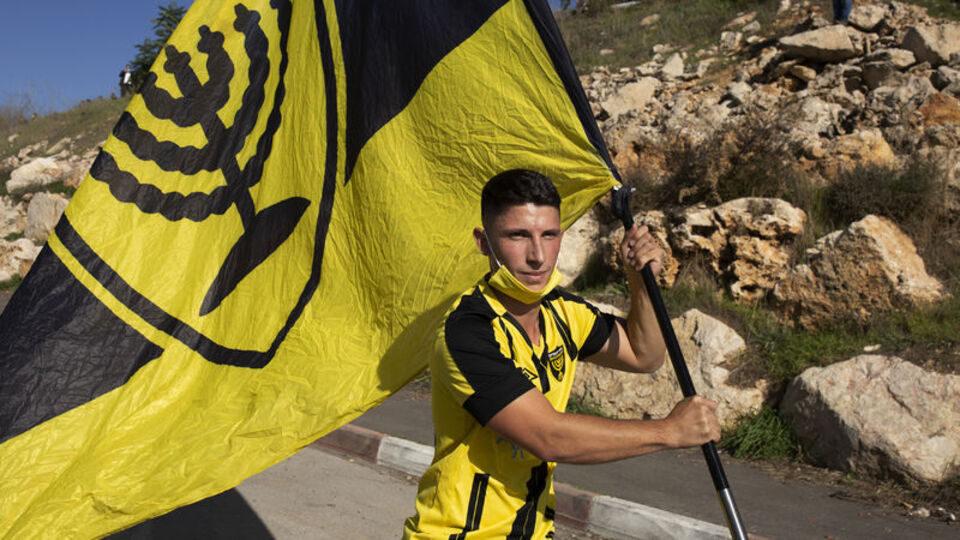 Futbol kirli çamaşırları yıkar mı?