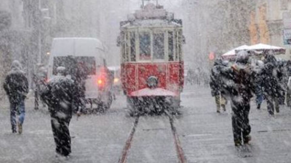 Bir uyarı da yurt dışından! "İnanılmaz soğuk ve kar Türkiye'ye ilerliyor!"