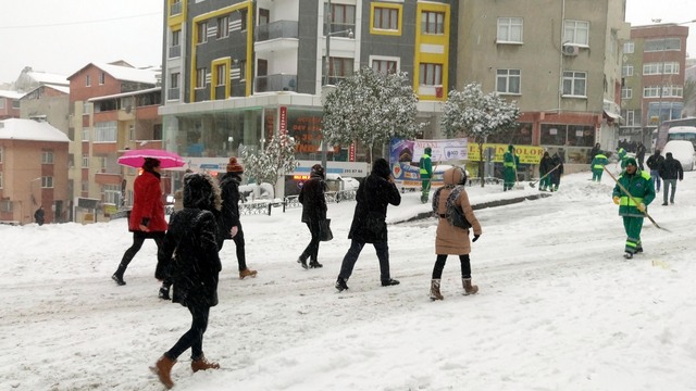 AYEDAŞ yoğun kara hazır