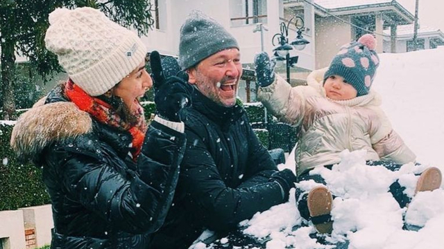 "Fotoğraftaki dördüncüyü bulunuz"