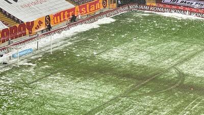 Zemin kardan etkilendi