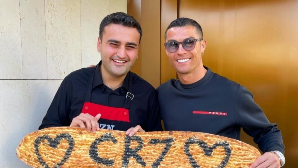 Dubai'deki restoranı kapatıldı mı?