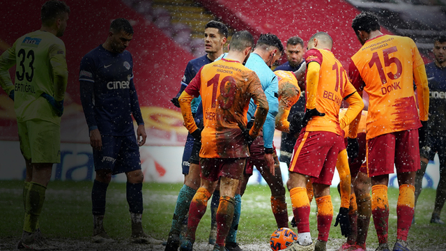 Futbol işkence çekti