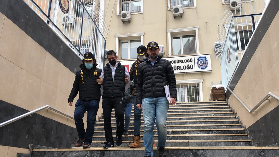 Sevgilisini öldürüp videoya çekti!