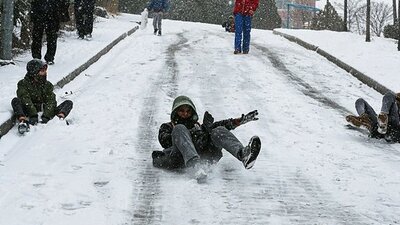 Bazı illerde eğitime kar engeli