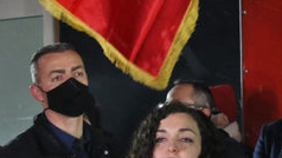 Kosova'da Kendin Karar Al Hareketi seçim zaferini ilan etti