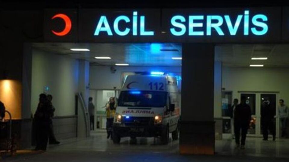 Otomobil kamyona arkadan çarptı: 1 ölü