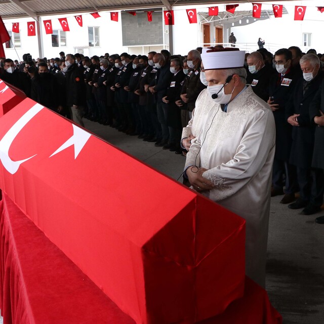 Aynı gün kaçırıldılar, birlikte defnedildiler!
