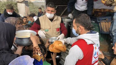 NYT: "Milyonlarca Suriyeli için imkan sunan tek ülke Türkiye"