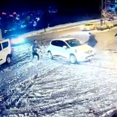 Kayan araçta sadece 3 yaşında çocuk vardı!