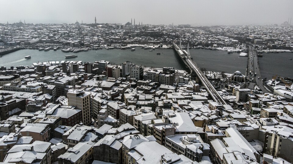 Vali duyurdu! İstanbul'da kar tatili uzadı