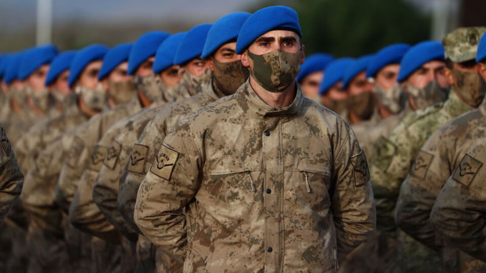 Uzman erbaşların emeklilik yaş haddi değişti