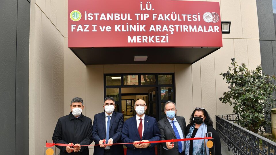 Yeni aşı ve ilaçların ilk insan denemeleri bu merkezde yapılacak