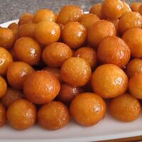 Kolay ve bereketli lokma tatlısı yapılışı