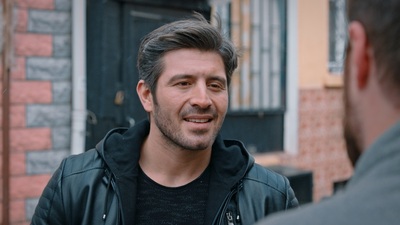 "Annen ne halde onu biliyor musun?"