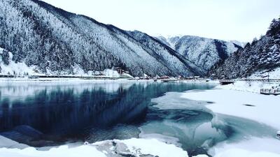 Uzungöl buz tuttu! Manzara büyüledi...