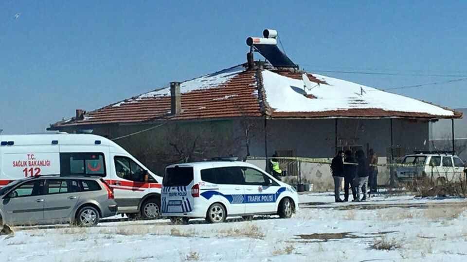 Boşanma aşamasındaki eşini tüfekle vurdu