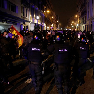 İspanya'da tutuklanan rap sanatçısına destek gösterileri sürüyor!