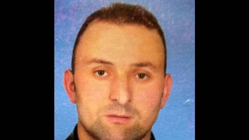 İzne geldi, kestiği ağacın altında kaldı