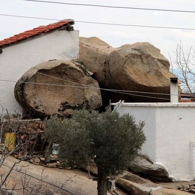 Evlerle iç içe... Film stüdyosunu aratmıyor